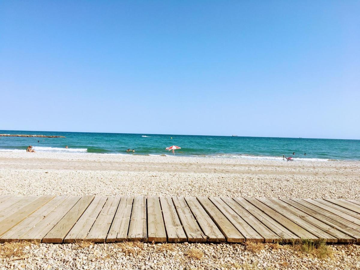 Piso Vacacional Con Piscina En Benicassimアパートメント エクステリア 写真