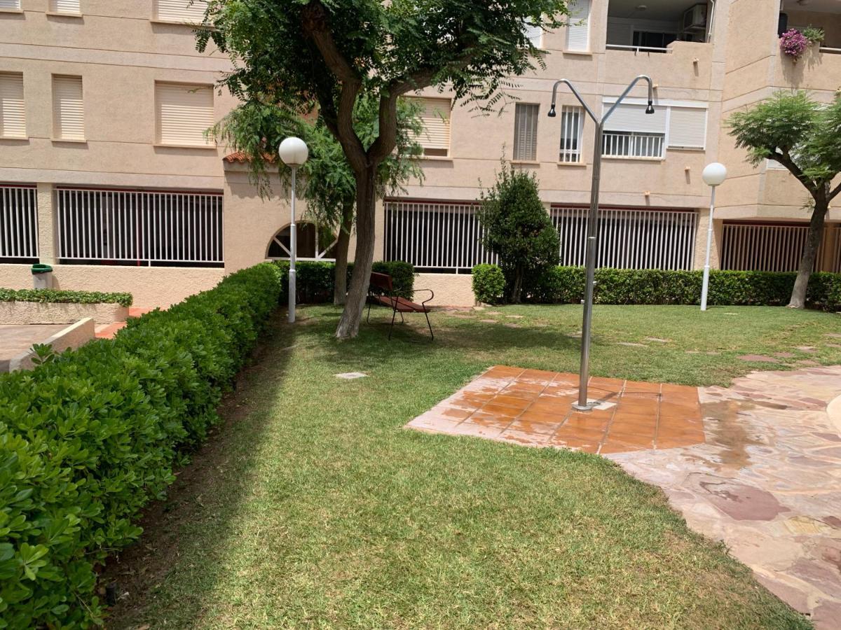 Piso Vacacional Con Piscina En Benicassimアパートメント エクステリア 写真