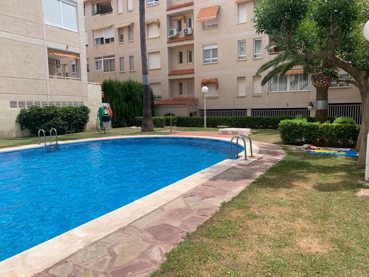 Piso Vacacional Con Piscina En Benicassimアパートメント エクステリア 写真